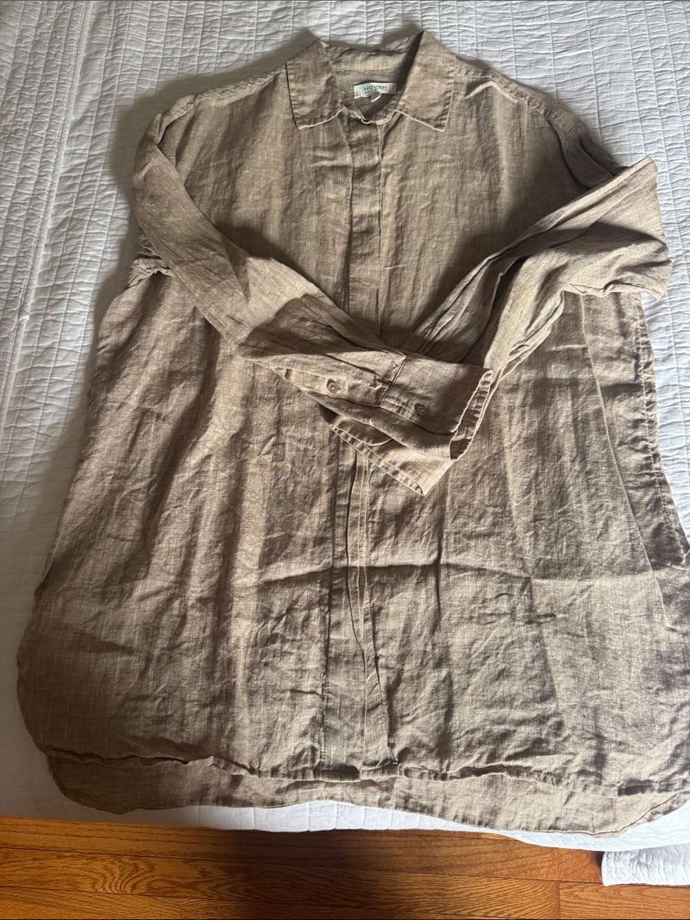 Linen Button-Front Long-Sleeve Blouse in Taupe